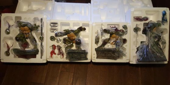 Sideshow-Collectibles-Exclusive-Edition-TMNT-COMIQUETTE-SET-NEW-_57 (1)