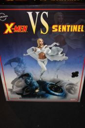 Sideshow-Exclusive-X-Men-Vs-Sentinel-2-Polystone-Diorama-_57